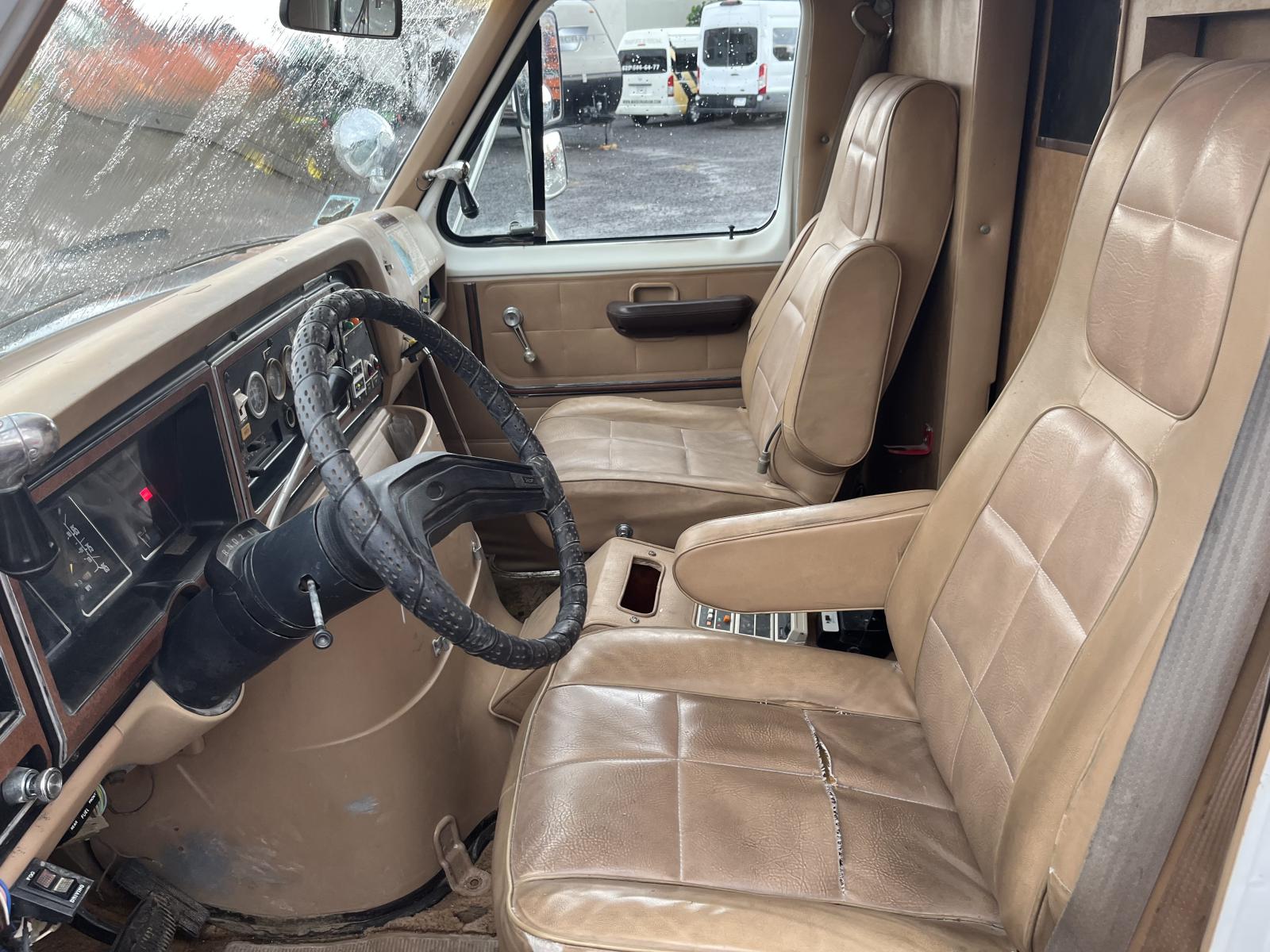 ./imagenes/INVOICE/2019/1948/FORD E350 (3).JPG